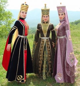 adyghe-traditional-costume-north-caucasus-circassian-women